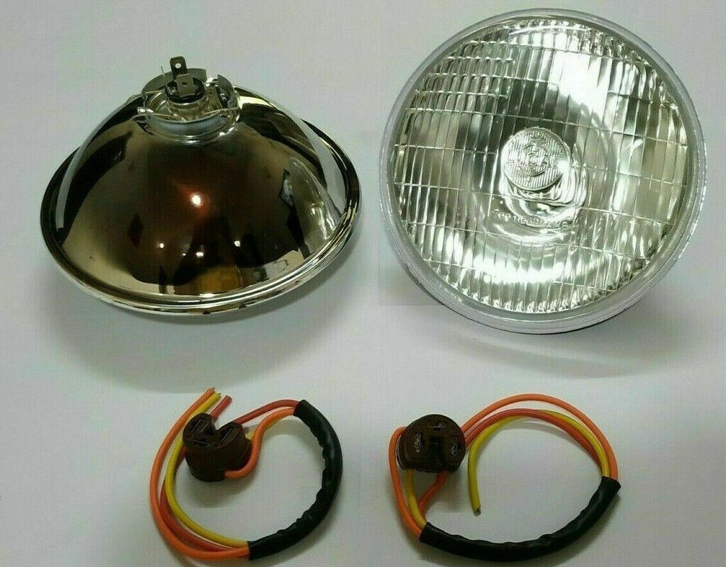 2 Lucas 700 Headlight 7" INCH 12V Conversion Lamp H4 Halogen Bulb 3 Pin Holder